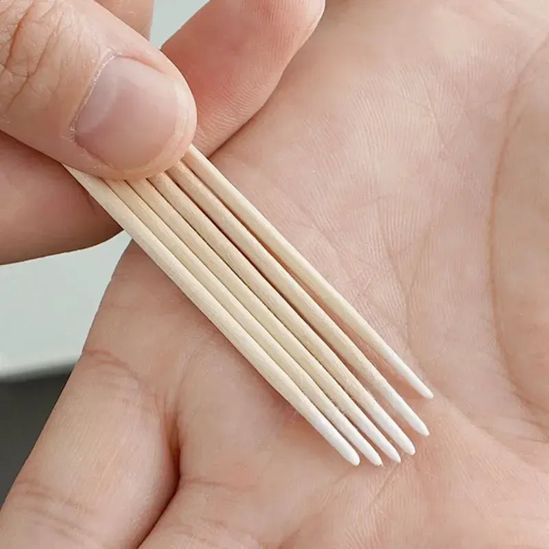 Fine Tip Cotton Swabs – Makeup & Nail Cleanup Tool (Pack of 2 x 100 sticks)